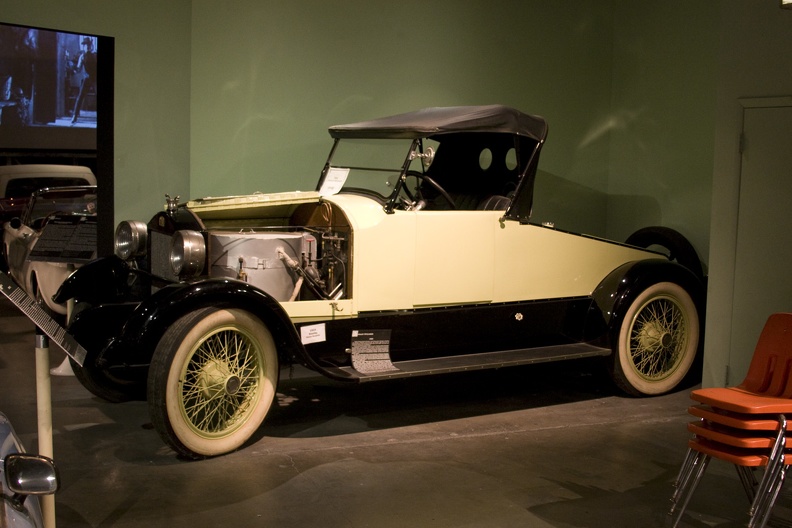 313-8755 Auto World Museum - Stanley Steamer.jpg